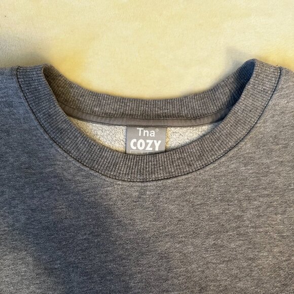 Aritzia TNA Cozy Fleece Perfect Crew Sweatshirt XL (OLD LOGO) - Picture 2 of 7